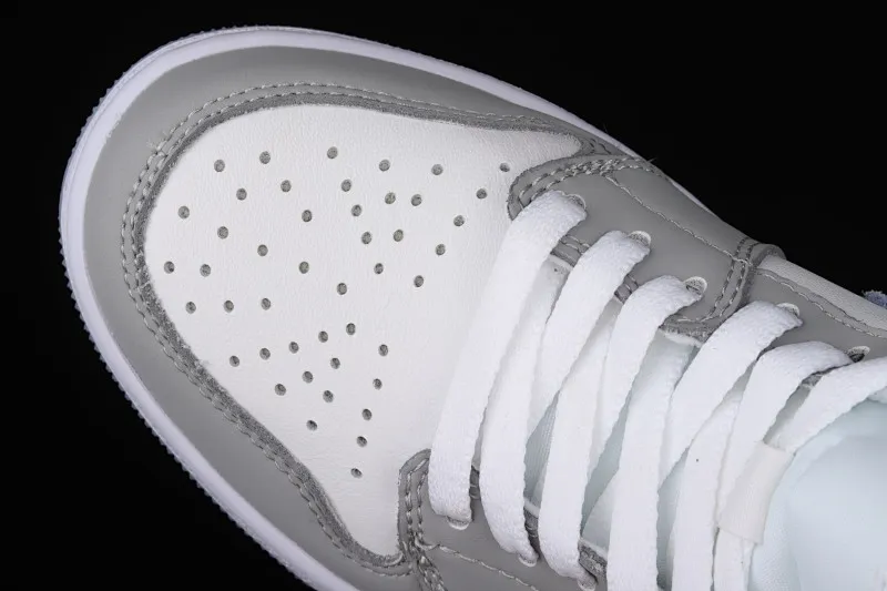 All Categories Air Jordan Jordan Series Basketball Shoes Air Jordan 1 Mid Air Jordan 1 Mid AJ1 Joe 1 Wolf Gray Mid-top Casual Sports Shoes BQ6472-105